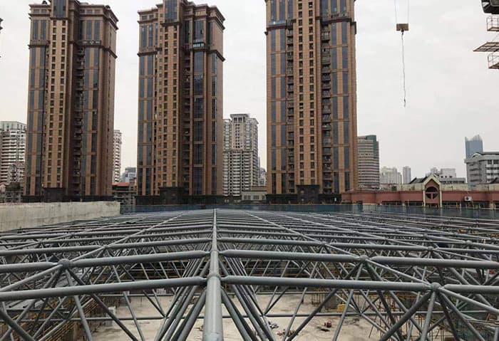 中卫螺栓球网架结构